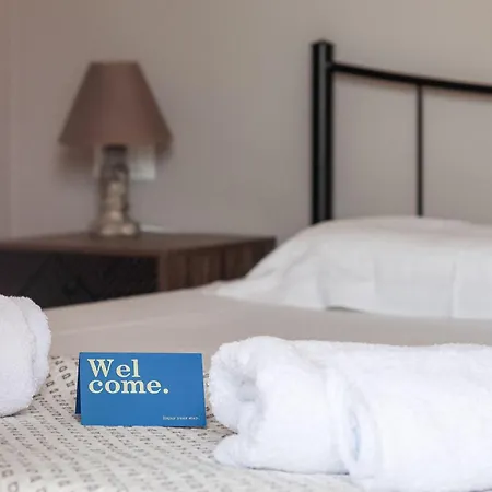 Paris ηοuse At Ratzakli Ratzaklíon