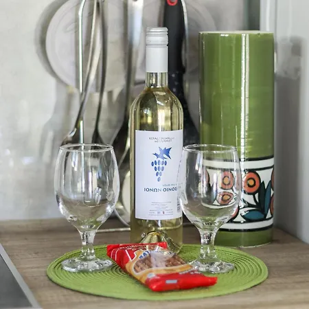 Paris ηοuse At Ratzakli Сasa de vacaciones